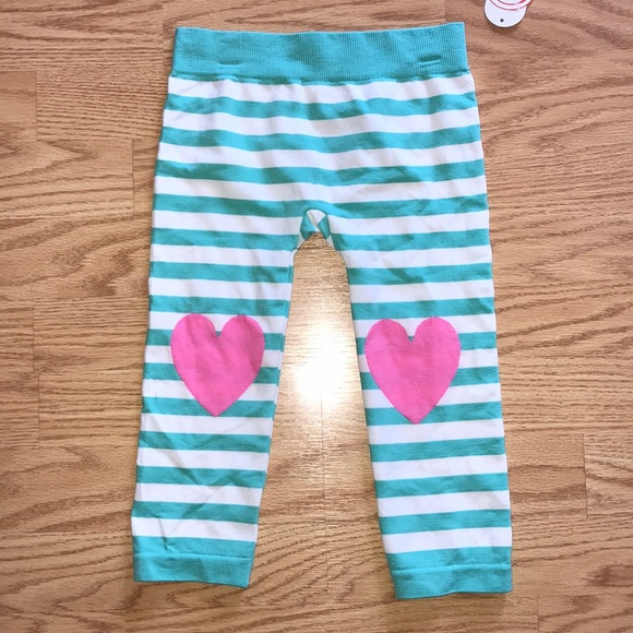 ❌SOLD❌ 💕 Legging Capri Bundle (4-6X) - Picture 5 of 6